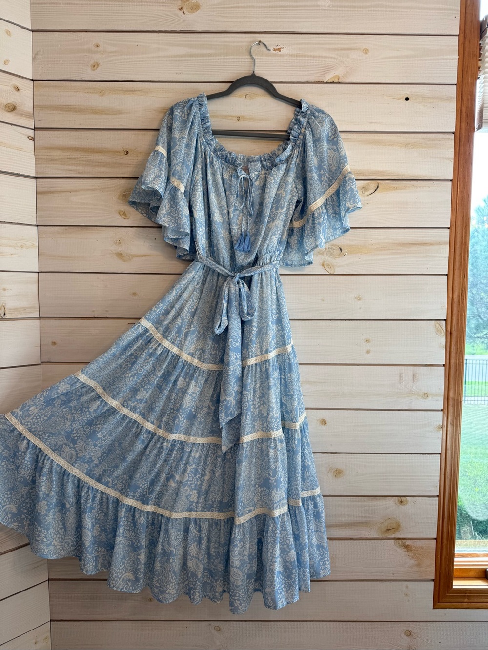 Light Blue Paisley Maxi Dress with Tie Waist and Flutter Sleeves